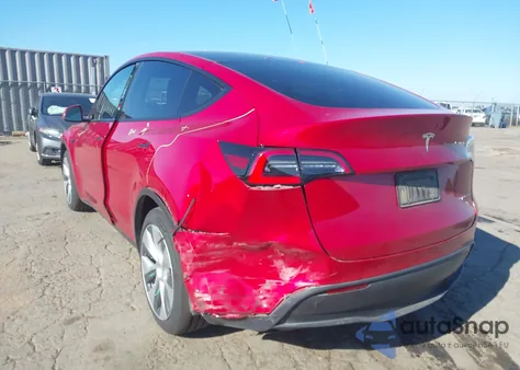 2021 Tesla Model Y Long Range Dual Motor All-Wheel Drive z USA, uszkodzony, nr VIN 5YJYGDEE0MF090171